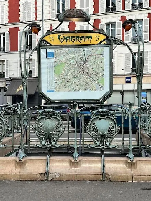 Lägenhet Magnifique Proche Arc Triomphe Paris